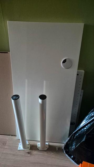 Wit Tafelblad met Poten - Zo goed als nieuw beschikbaar voor biedingen