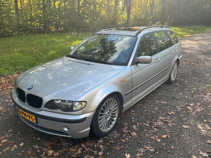 BMW 3-Serie 2.5 I 325 Touring AUT 2002 Grijs, Auto's, BMW, Particulier, 3-Serie, Benzine, F, Stationwagon, Automaat, Geïmporteerd
