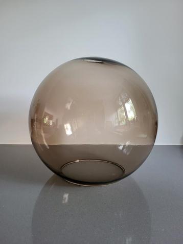 2x glazen lampenkap beschikbaar voor biedingen