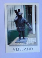Vlieland beeld de Jutter voor gemeentehuis, Ophalen of Verzenden, 1980 tot heden, Gelopen, Waddeneilanden