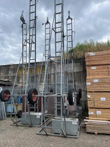 Bouwlift 220 volt in zeer goede staat beschikbaar voor biedingen