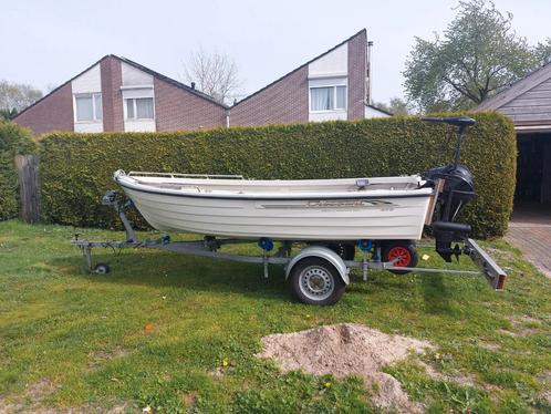 Visboot cresent 410, Watersport en Boten, Vis- en Consoleboten, Gebruikt, Tot 10 pk, 3 tot 6 meter, Benzine, Buitenboordmotor