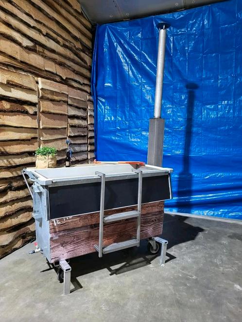 Unieke verrijdbare Hottub!! 2 persoons, 78cm breed, Tuin en Terras, Bubbelbaden en Hottubs, Gebruikt, Vast, Trap, Ophalen