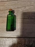 Vintage groene zeshoekige geribbelde giffles met kurk, Antiek en Kunst, Antiek | Glas en Kristal, Ophalen of Verzenden