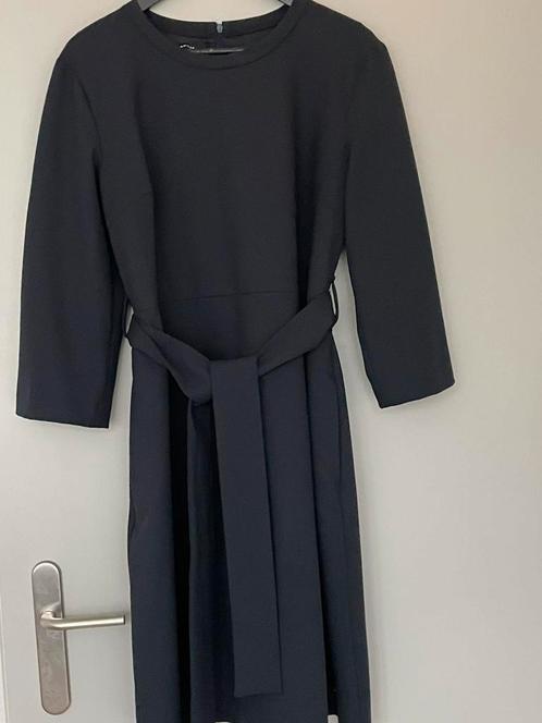 Vanilia jurk navy blauw model Kaftan sleeve darkest blue 42, Kleding | Dames, Jurken, Zo goed als nieuw, Maat 42/44 (L), Blauw
