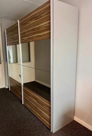 Schuifdeur kledingkast met spiegels