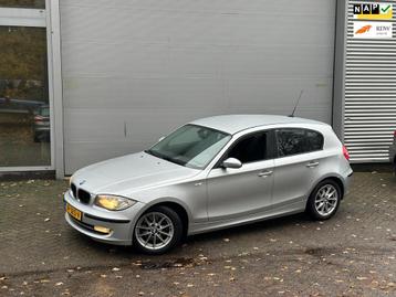 BMW 1-serie 118d Corporate Executive / AUTOMAAT / NETTE AUTO beschikbaar voor biedingen