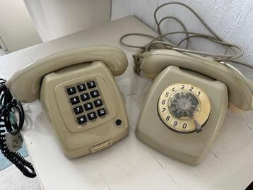 Vintage Telefoons - Set van 2 beschikbaar voor biedingen