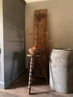 Aura Peeperkorn trog-oude houten bak-trog-landelijk-sober, Ophalen