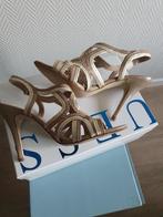 Guess hoge open pumps beige/goud maat 40, Guess, Beige, Ophalen of Verzenden, Zo goed als nieuw