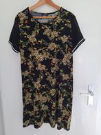 Norah bloemen jurkje mt 44, Kleding | Dames, Jurken, Zwart, Maat 42/44 (L), Ophalen of Verzenden, Norah