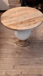 2 Unieke Ronde Bijzettafels met metalen Bol, Huis en Inrichting, Tafels | Eettafels, Ophalen