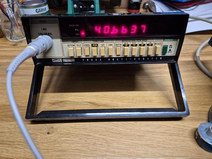 Fluke 1900A frequentieteller (frequency multi-counter), Doe-het-zelf en Verbouw, Meetapparatuur, Gebruikt, Overige meters, Ophalen of Verzenden