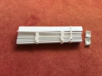 Houten jaloezieën wit 60 x 130 cm lamellen 50mm breed beschikbaar voor biedingen