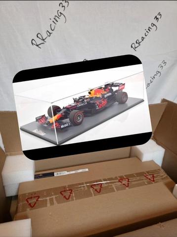 Verstappen 1:12 Editie 81 WORLD CHAMPION 2021 Abu Dhabi  beschikbaar voor biedingen