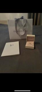 Diamond point ring witgoud met diamant, Ophalen, Wit, Zo goed als nieuw, Dame