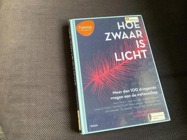 Hoe zwaar is licht - 100 dringede vragen aan de wetenschap, Boeken, Wetenschap, Gelezen, Overige wetenschappen, Ophalen of Verzenden