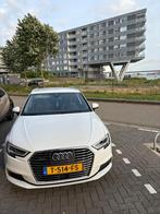 Audi A3 40 E-tron 204pk S Tronic 2020 Wit, Auto's, Zwart, 4 cilinders, Leder en Stof, Plug-in hybride