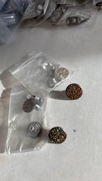 Inslagknopen. 20 mm. 32x 4 knopen. Goudkleurig, Ophalen of Verzenden, Nieuw, Knoop of Knopen