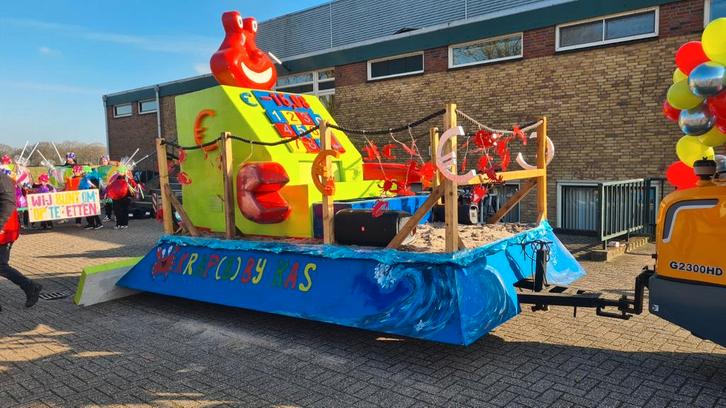 Carnavals wagen Krab bij kas, Hobby en Vrije tijd, Feestartikelen, Carnaval, Ophalen