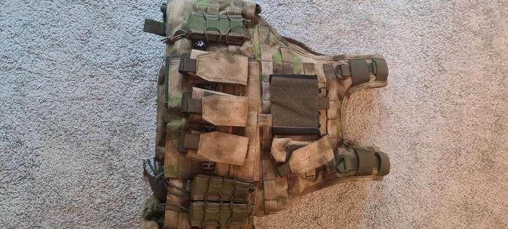 Tactische kleding en uitrusting, Verzamelen, Militaria | Algemeen, Overige soorten, Kleding of Schoenen, Nederland, Ophalen of Verzenden