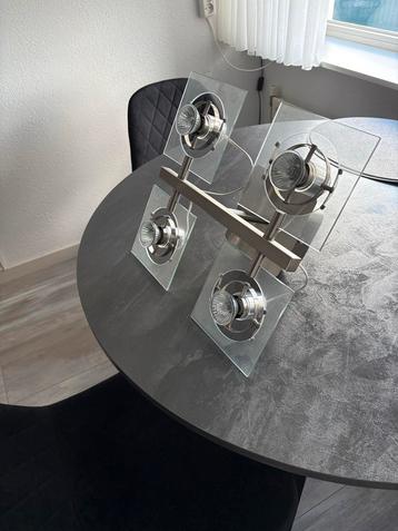 Plafonniere met glazen details beschikbaar voor biedingen