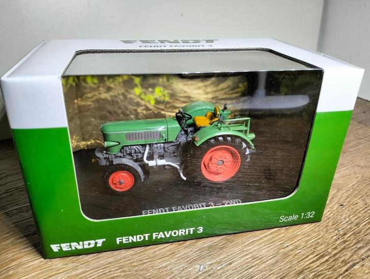 Te koop ROS Fendt Favorit 3 2-WD., Hobby en Vrije tijd, Modelauto's | 1:32, Nieuw, Tractor of Landbouw, Overige merken, Ophalen of Verzenden