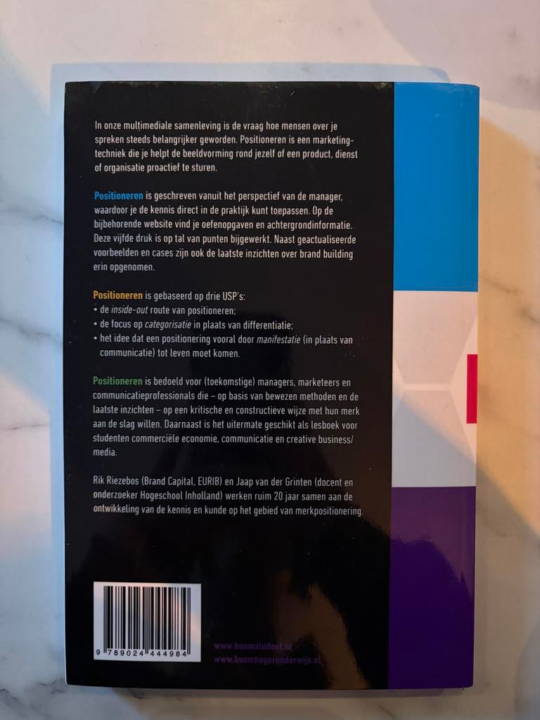 Communicatie boek Positioneren 5e druk, Ophalen of Verzenden, Zo goed als nieuw, Economie en Marketing