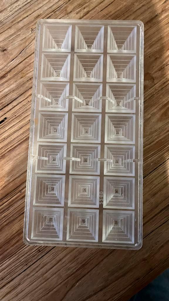 Polycarbonaat Mal Piramide - Chocolade, Zeep, etcGips, Huis en Inrichting, Keuken | Keukenbenodigdheden, Gebruikt, Ophalen of Verzenden