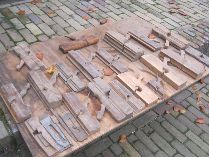 Partij antieke profielschaven /veerploegen en blokschaven, Antiek en Kunst, Antiek | Gereedschap en Instrumenten, Ophalen