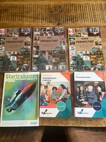 Schoolboeken Social work niveau 4 beschikbaar voor biedingen
