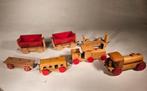 Houten Treintjes Verzameling - Jaren '50, Kinderen en Baby's, Speelgoed | Houten speelgoed, Ophalen of Verzenden