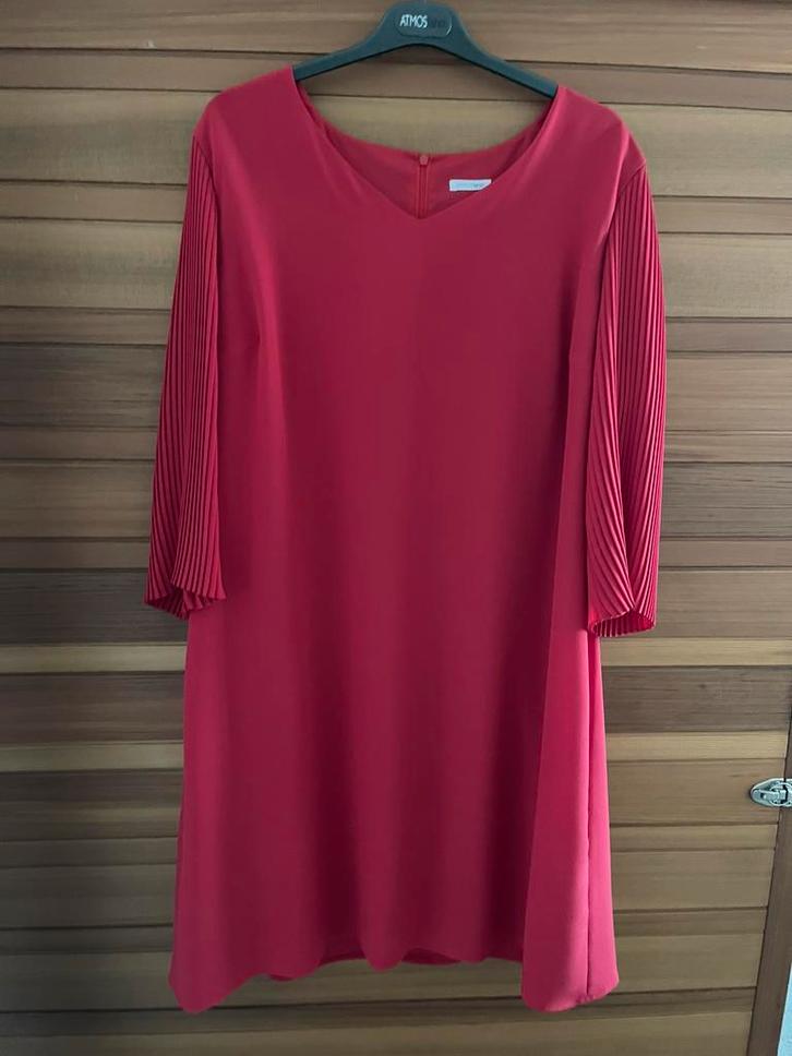 Armos Fashion Rode Jurk Maat 50/52 Nieuwstaat, Kleding | Dames, Jurken, Zo goed als nieuw, Maat 46/48 (XL) of groter, Rood, Knielengte