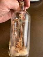 Kruisbeeld in fles 1943, Verzamelen, Ophalen of Verzenden, Zo goed als nieuw, Beeld(je)