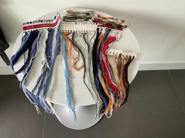 borduurgarens verzameling, merk DMC, Hobby en Vrije tijd, Borduren en Borduurmachines, Nieuw, Borduurgaren of Zijde, Ophalen of Verzenden