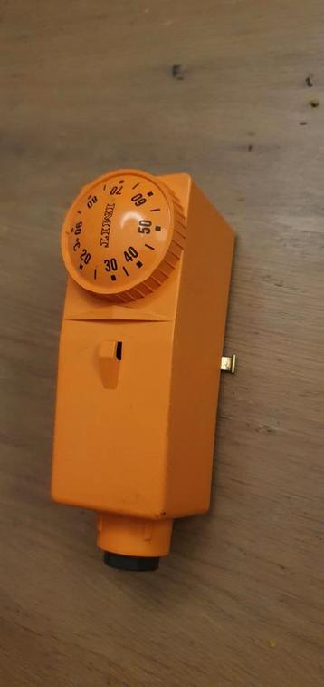 Vloerverwarming Thermostaat - Klassiek Model beschikbaar voor biedingen