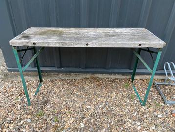 Biertafel  van een steenschot 140x50cm beschikbaar voor biedingen