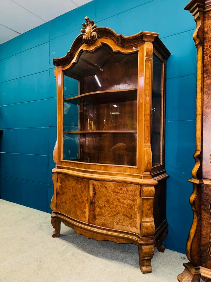 Klassieke vitrinekast servieskast, Antiek en Kunst, Curiosa en Brocante, Ophalen