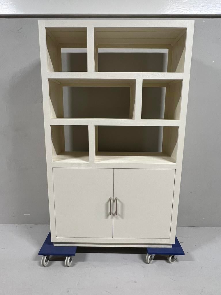 Witte hoge kast, Huis en Inrichting, Kasten | Boekenkasten, Ophalen, Zo goed als nieuw, 25 tot 50 cm, 150 tot 200 cm