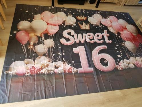 Spandoek Sweet 16, Hobby en Vrije tijd, Feestartikelen, Zo goed als nieuw, Versiering, Verjaardag, Ophalen of Verzenden