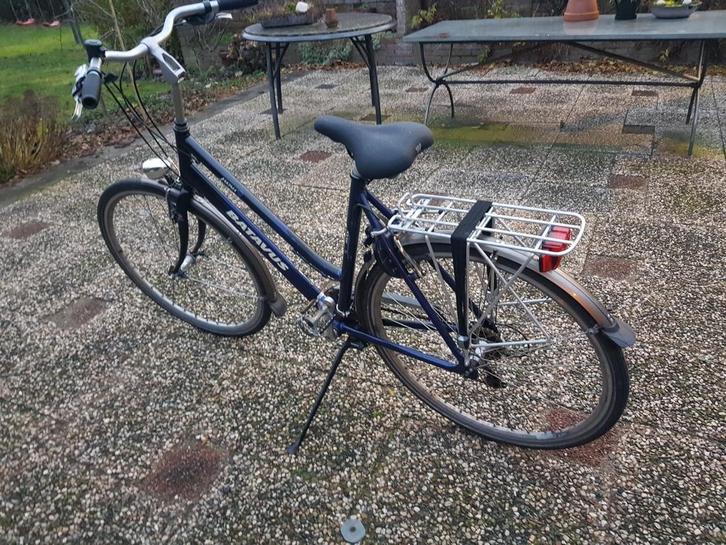 Te koop mooie blauw/grijze Batavus Jakima damesfiets, Fietsen en Brommers, Fietsen | Dames | Damesfietsen, Gebruikt, Batavus, Versnellingen