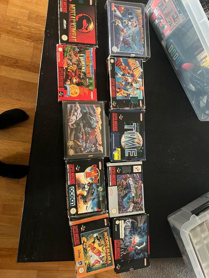 Super Nintendo Games Collectie snes, Tuin en Terras, Bloempotten, Gebruikt, Overige materialen, Binnen, Minder dan 40 cm, Minder dan 25 cm