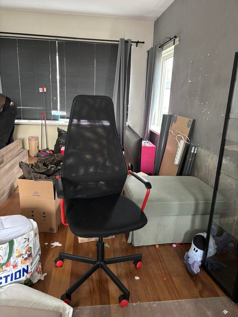 Gratis spullen, Ophalen, Zo goed als nieuw, Zwart