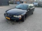 Volvo V40 1.8 Europa Prestige! Airco! Xenon! Boekjes! 2005!, Auto's, Volvo, 65 €/maand, Gebruikt, Zwart, Handgeschakeld