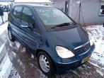 Mercedes-Benz A-Klasse 1.6 A160 Lang! 2004 NIEUWE APK!, Voorwielaandrijving, Stof, 40 €/maand, Zwart