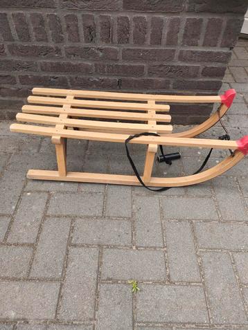 Houten Slee - Gebruikt beschikbaar voor biedingen