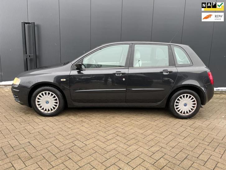 Fiat Stilo 1.8-16V Dynamic, Auto's, Fiat, Bedrijf, Te koop, Stilo, ABS, Airbags, Airconditioning, Centrale vergrendeling, Climate control