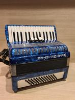 Weltmeister Rubin 30/60/II slechts 5,6 kg occasion, Muziek en Instrumenten, Accordeons, Gebruikt, 60-bas, Weltmeister, Met riemen