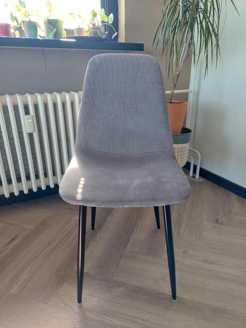2x Grijze Corduroy Stoel, Huis en Inrichting, Stoelen, Zo goed als nieuw, Twee, Metaal, Stof, Grijs, Ophalen of Verzenden