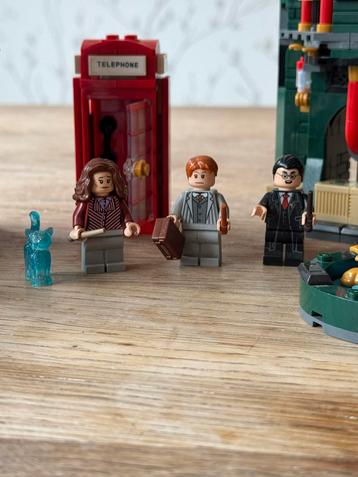 Lego Harry Potter Ministerie van Toverkunst beschikbaar voor biedingen